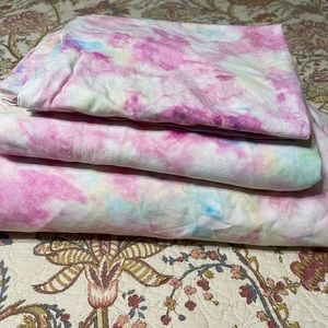 Pottery Barn Teen Tie Dye sheets